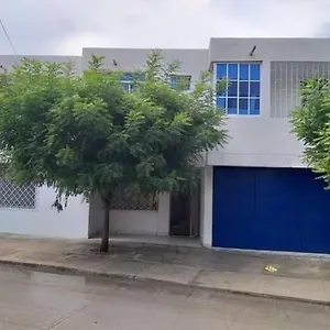 Acogedores En El Rodadero Santa Marta A Pocos Metros De La Playa Gaira